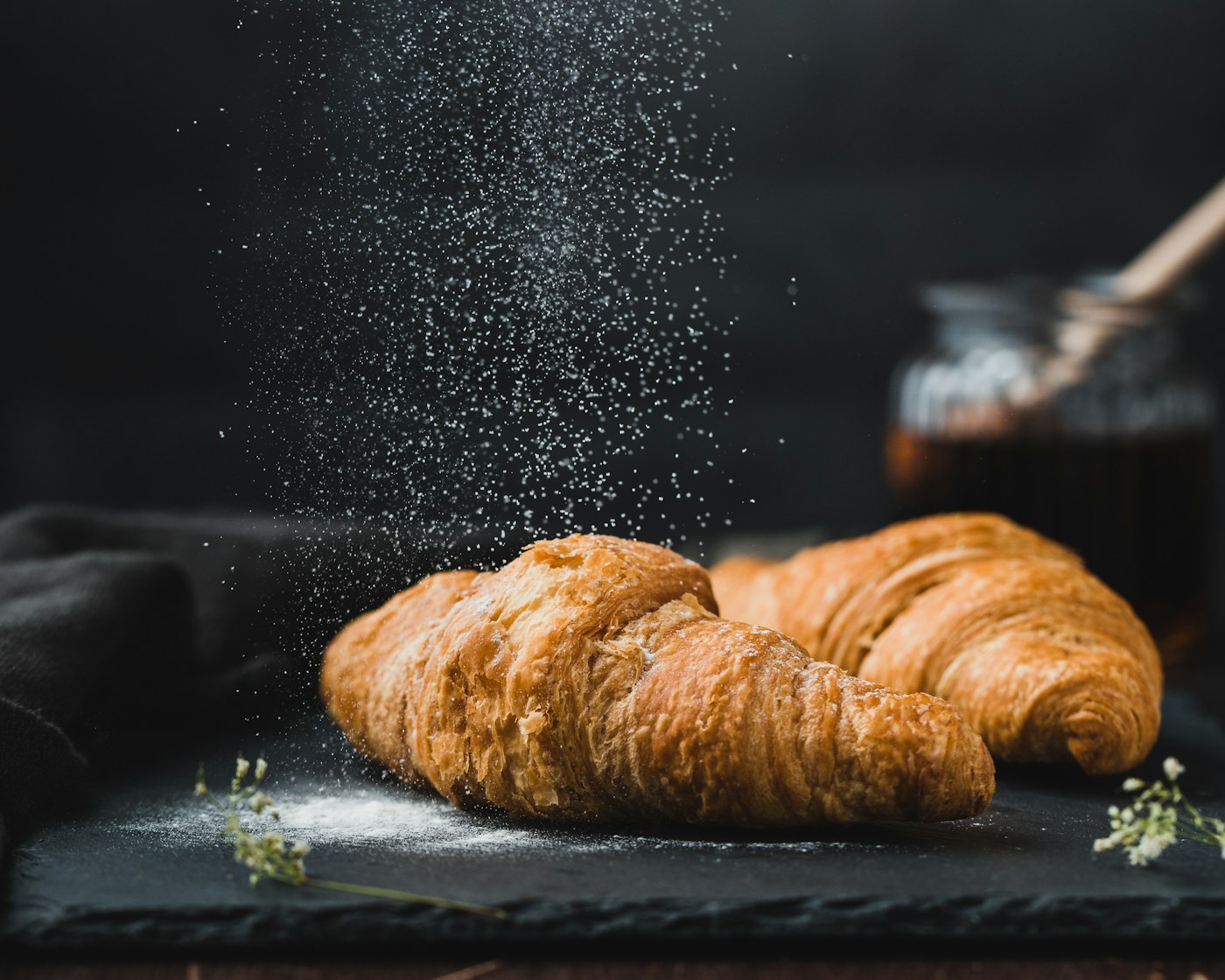Croissant au beurre AOP — feuilletage Charlotte's